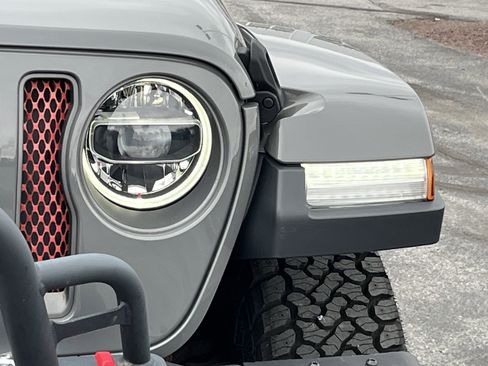 Used 2019 Jeep Wrangler Unlimited Rubicon AWD/4WD image 13