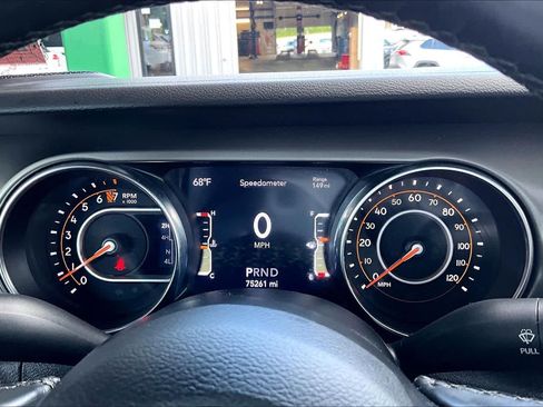 Used 2021 Jeep Gladiator Sport AWD/4WD image 26