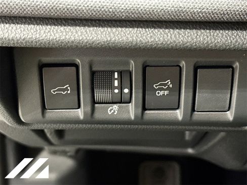 Used 2025 Subaru Outback Premium image 10