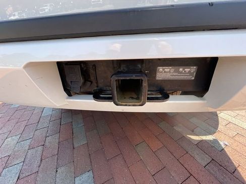 Used 2018 Chevrolet Tahoe LT image 15