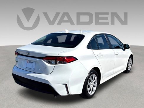 Used 2023 Toyota Corolla LE FWD image 22