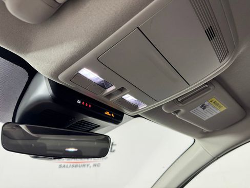 Used 2025 MAZDA CX-30 AWD 2.5 S w/ Preferred Package image 23