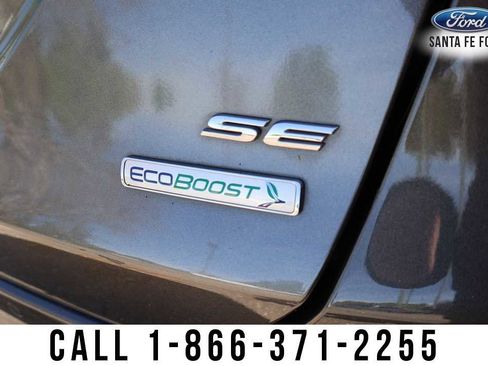 Used 2016 Ford Fusion SE w/ Equipment Group 202A image 9