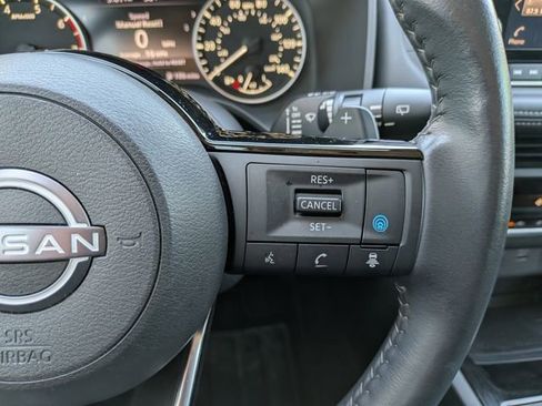 Used 2023 Nissan Rogue SV w/ SV Premium B Package image 16