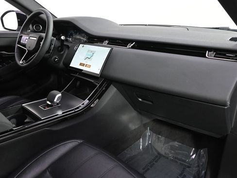 Used 2024 Land Rover Range Rover Evoque Dynamic SE AWD/4WD image 15