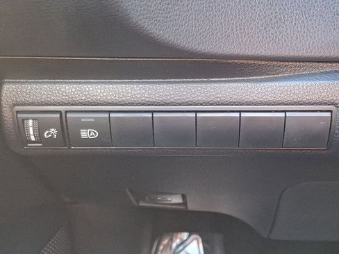 Used 2022 Toyota Corolla SE image 22