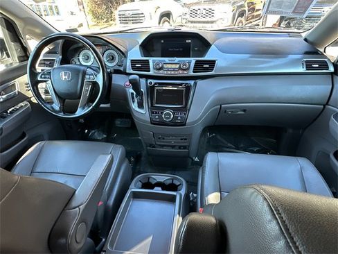 Used 2016 Honda Odyssey Touring image 19