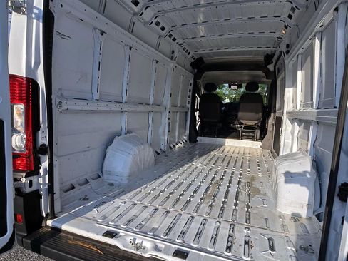 Used 2023 RAM ProMaster 3500 FWD image 12