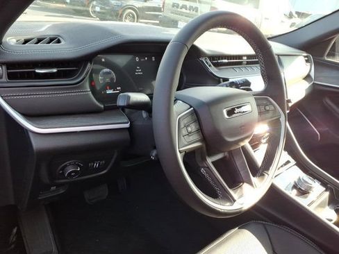 New 2026 Jeep Grand Cherokee Limited AWD/4WD image 6