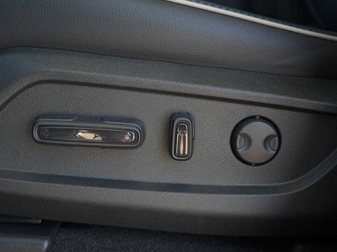 Used 2026 Honda Pilot Elite image 12