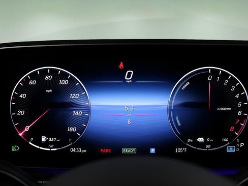 Used 2025 Mercedes-Benz GLE 450e 4MATIC image 30