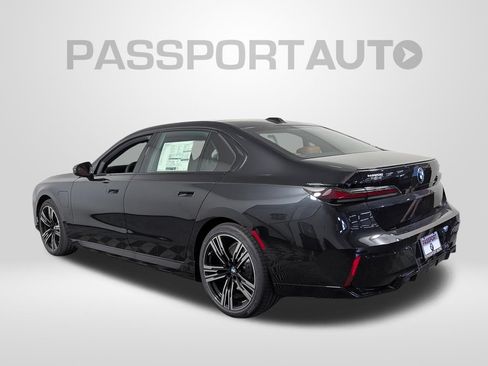 New 2026 BMW 750e xDrive AWD/4WD image 3