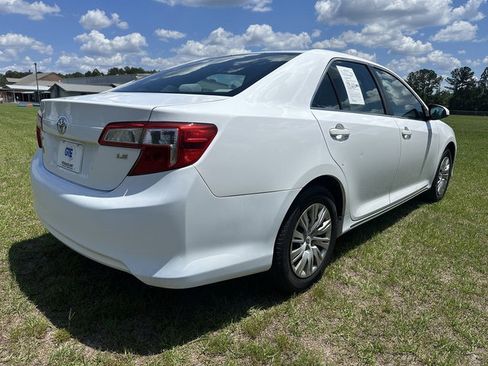 Used 2014 Toyota Camry LE FWD image 5