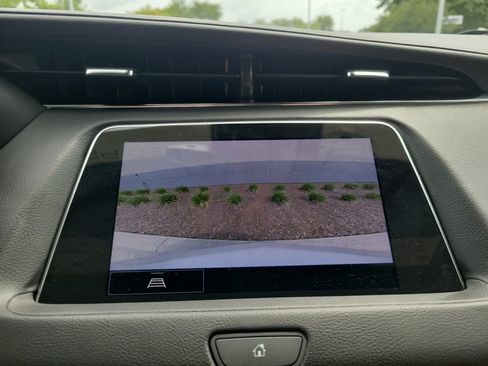Certified 2023 Cadillac XT4 Premium Luxury AWD/4WD image 19
