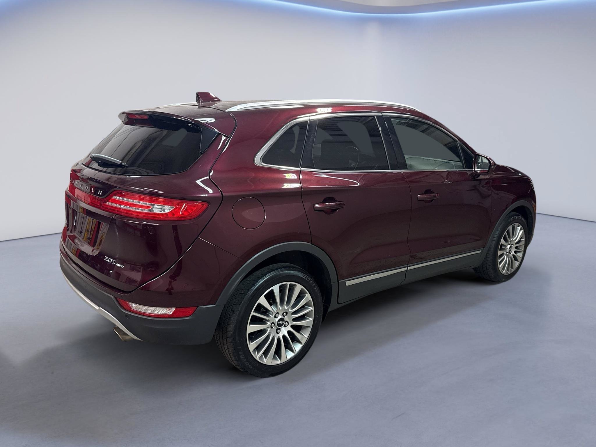 Used 2017 Lincoln MKC Reserve w/ Lincoln MKC Climate Package AWD/4WD image 8