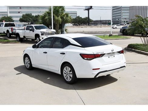 Used 2024 Nissan Sentra S FWD image 3