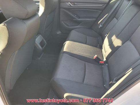 Used 2018 Honda Accord LX image 11