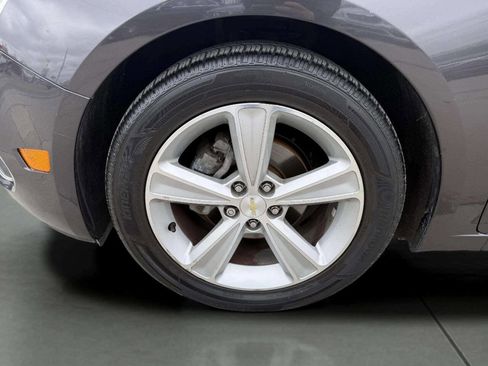 Used 2015 Chevrolet Cruze LT image 21