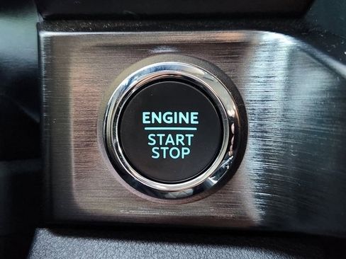 Used 2024 Ford F350 Lariat w/ Lariat Ultimate Package image 19