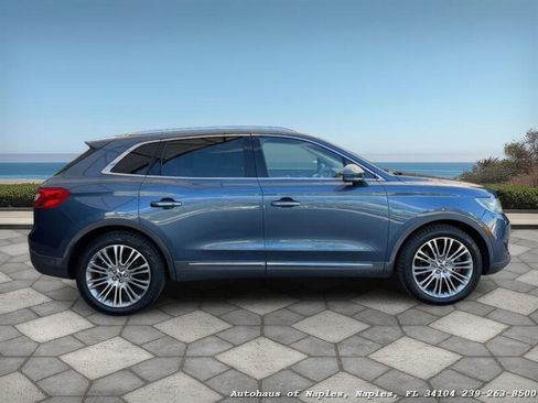 Used 2018 Lincoln MKX Reserve image 11