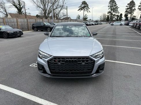 Used 2025 Audi S8 image 4