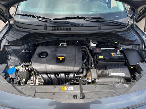 Used 2025 Kia Soul LX w/ LX Technology Package FWD image 27