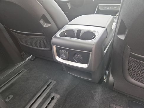 New 2026 Kia Carnival SX FWD image 23