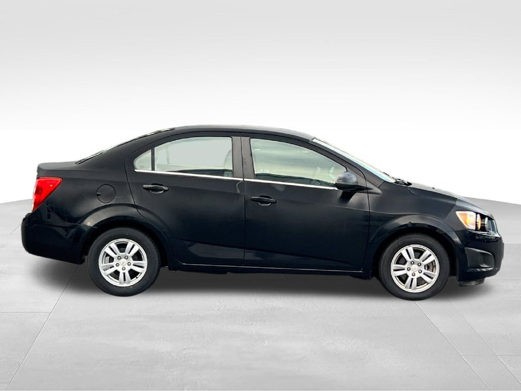 Used 2012 Chevrolet Sonic LT FWD image 4