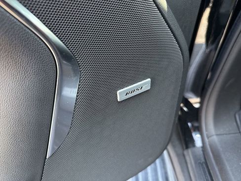 Used 2025 Chevrolet Tahoe Premier AWD/4WD image 16