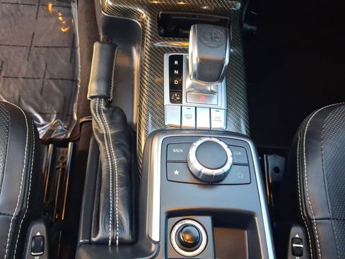 Used 2015 Mercedes-Benz G 63 AMG 4MATIC image 27