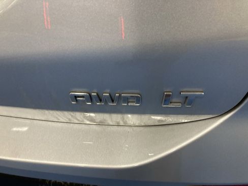 Used 2022 Chevrolet Equinox LT image 10