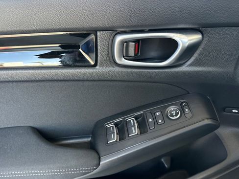 Certified 2023 Honda Civic EX image 11