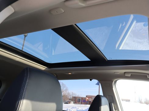 Used 2023 Nissan Rogue Platinum w/ Platinum Premium Package image 27