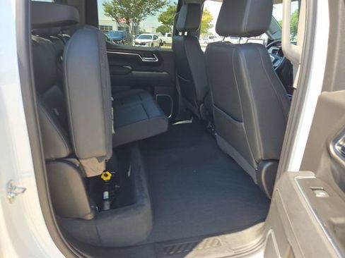Used 2025 GMC Sierra 1500 SLT RWD image 25