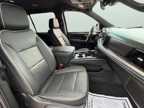 Certified 2025 Chevrolet Suburban Premier AWD/4WD image 36