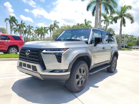 Certified 2026 Lexus GX 550 AWD/4WD image 5