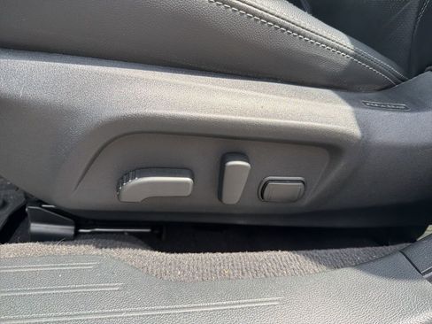 Used 2018 Subaru Outback 2.5i Limited image 15