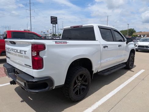 Used 2022 Chevrolet Silverado 1500 Custom Trail Boss w/ LPO, Dark Essentials Package AWD/4WD image 2