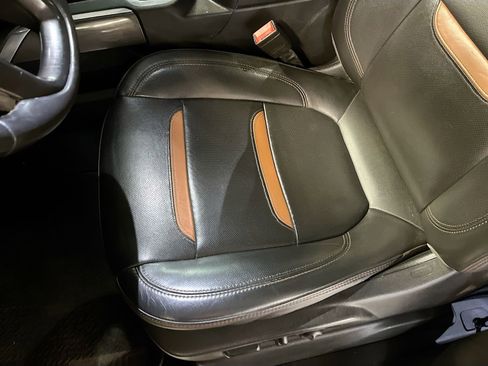 Used 2023 GMC Sierra 2500 AT4 image 18