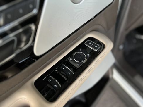 Used 2024 Lincoln Aviator Reserve w/ Equipment Group 201A AWD/4WD image 29
