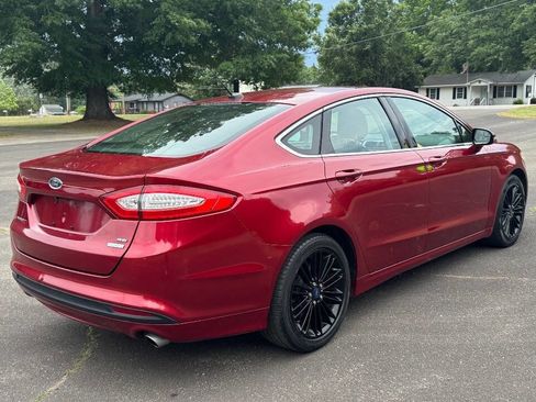 Used 2013 Ford Fusion SE FWD image 8