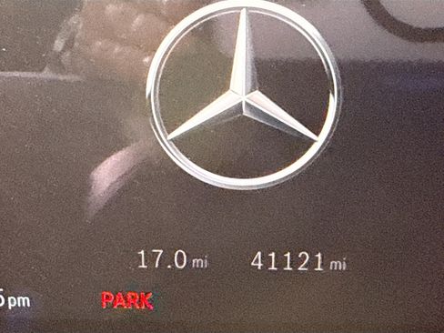 Used 2025 Mercedes-Benz GLA 250 image 16