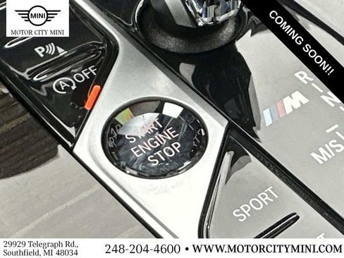 Used 2021 BMW X7 M50i w/ Executive Package image 32