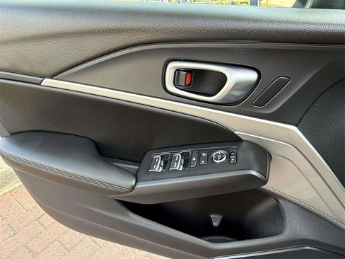 Certified 2024 Acura Integra Base image 17