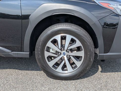 Certified 2025 Subaru Outback Premium AWD/4WD image 11