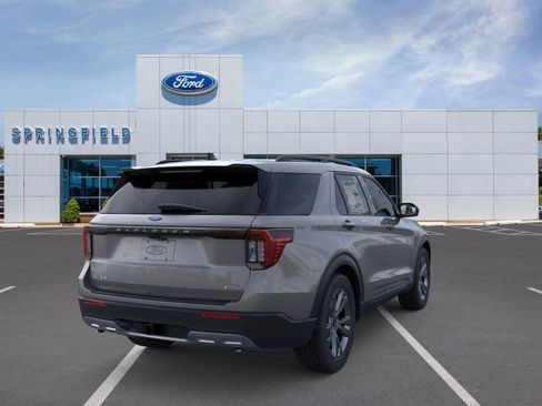 New 2026 Ford Explorer Active image 8