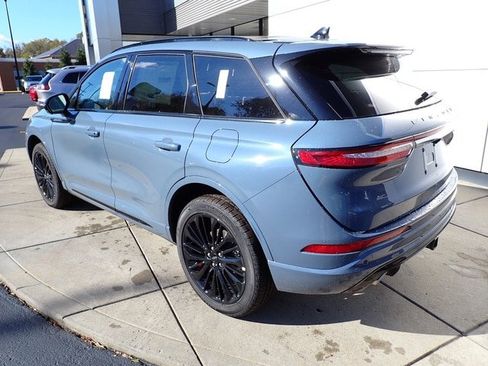 New 2026 Lincoln Corsair Premiere image 3