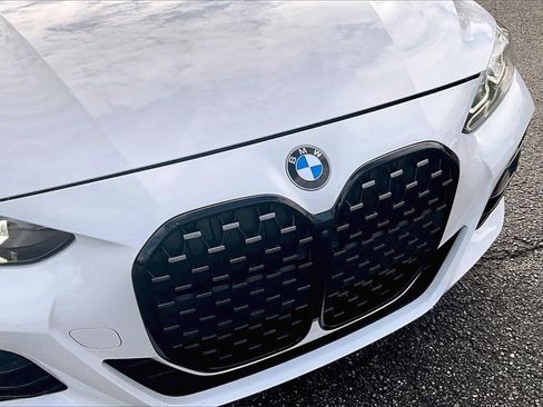 Used 2024 BMW M440i Coupe w/ Premium Package image 29