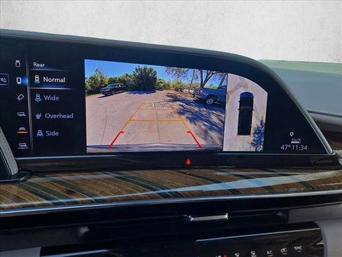 Used 2023 Cadillac Escalade ESV Sport Platinum w/ LPO, ONYX Package AWD/4WD image 13