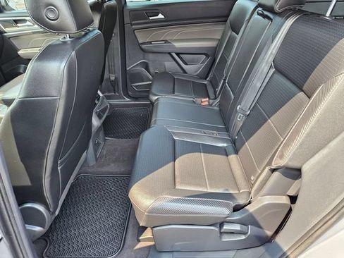 Used 2021 Volkswagen Atlas Cross Sport SE AWD/4WD image 16
